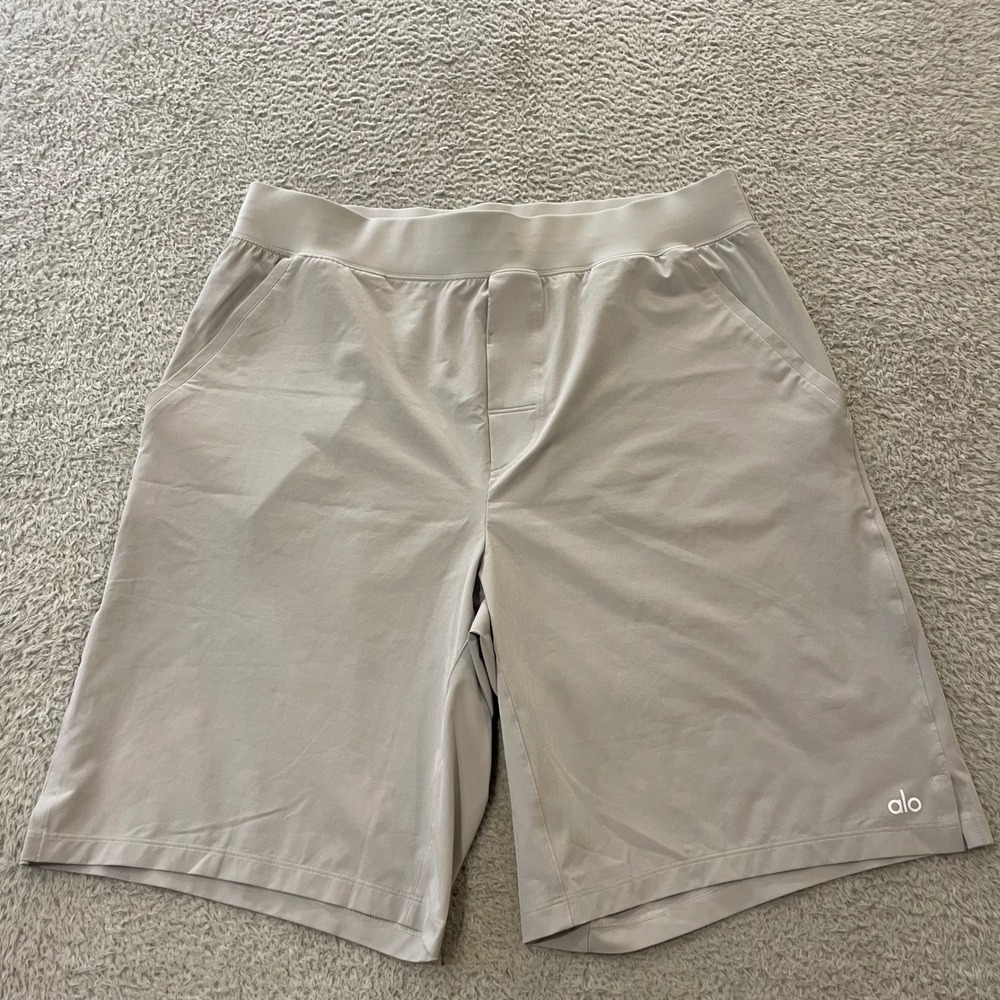 Alo Yoga Repetition 9" Shorts Mens XL Gray Drawstring Performance Stretch